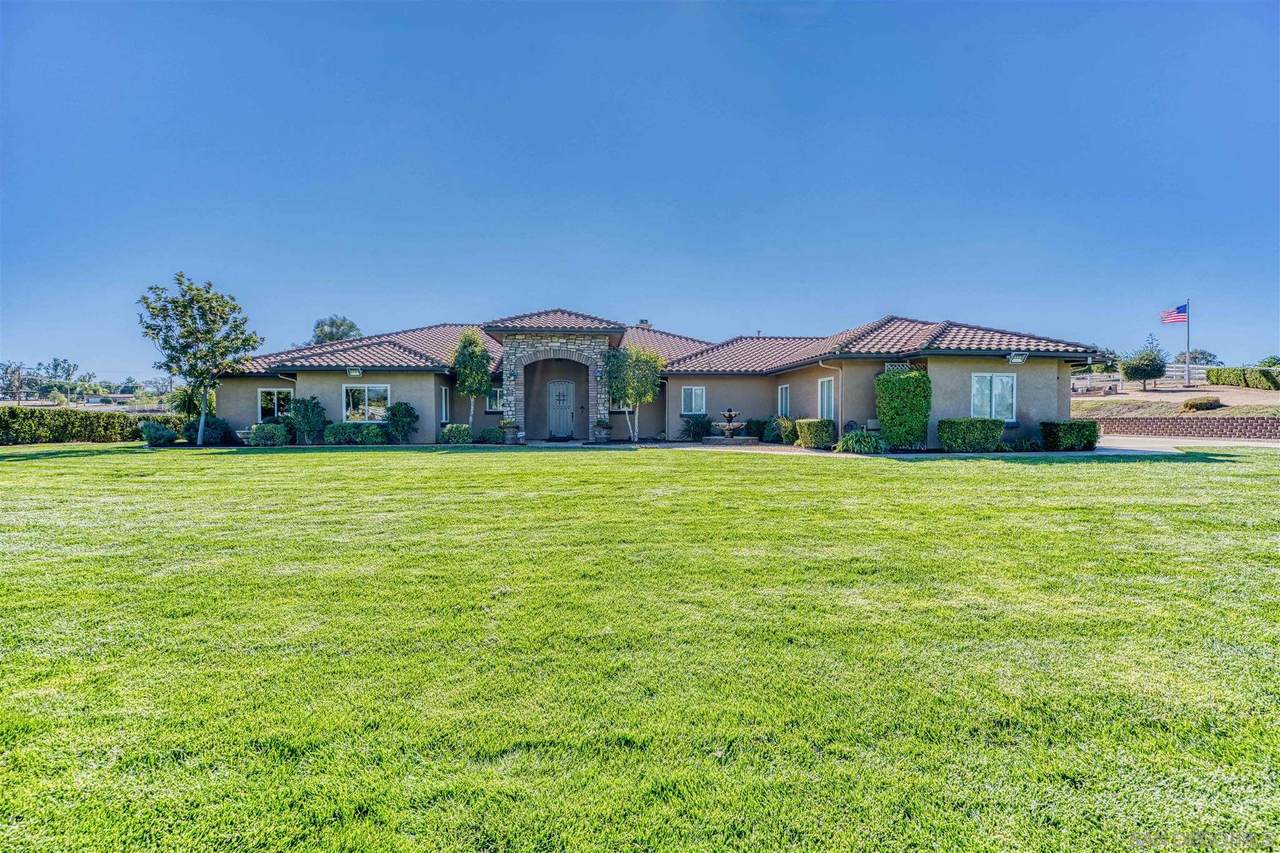940 Heritage Ranch Rd - Photo 1