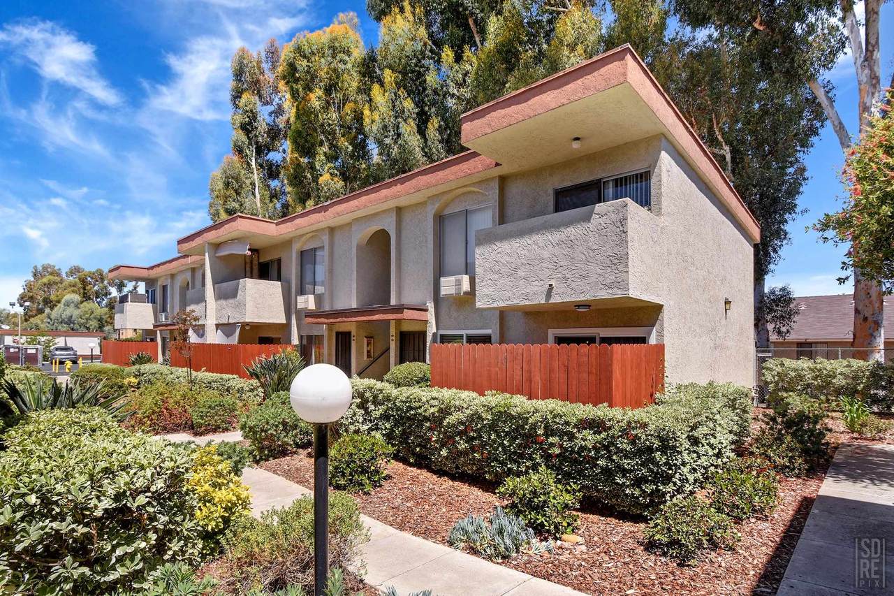 9574 Carroll Canyon - Photo 1