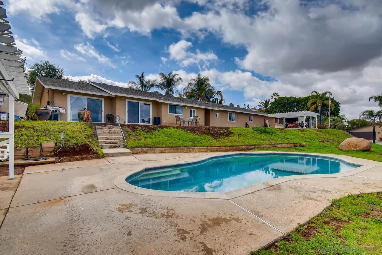 2106 Valley View Blvd - Photo 1
