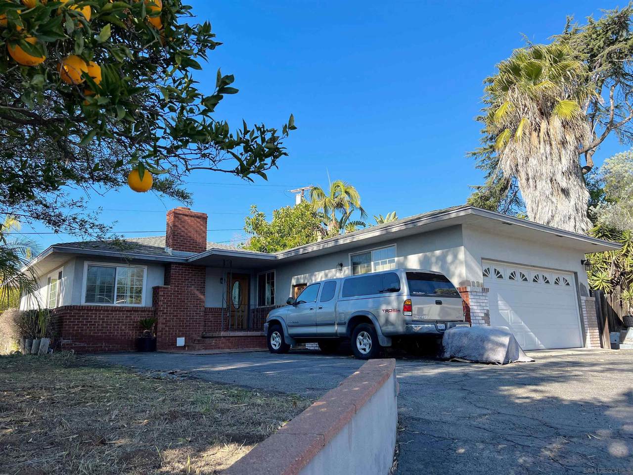 1004 Camino Ciego - Photo 1