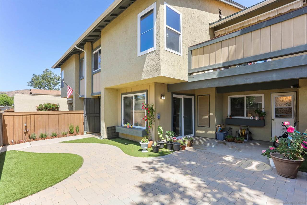 10285 Kerrigan St - Photo 1