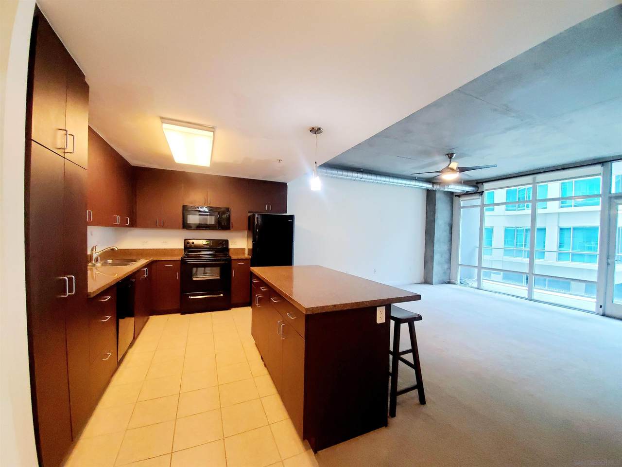 1080 Park Blvd - Photo 1