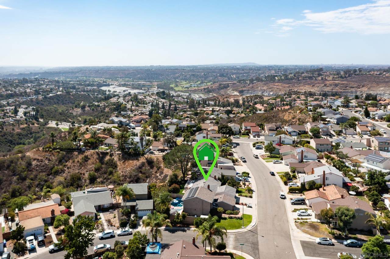 8290 Laurelridge Rd - Photo 1