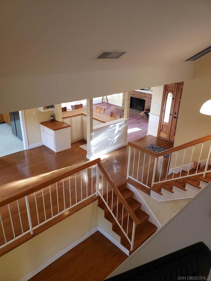 812 Woodgrove Rd - Photo 1