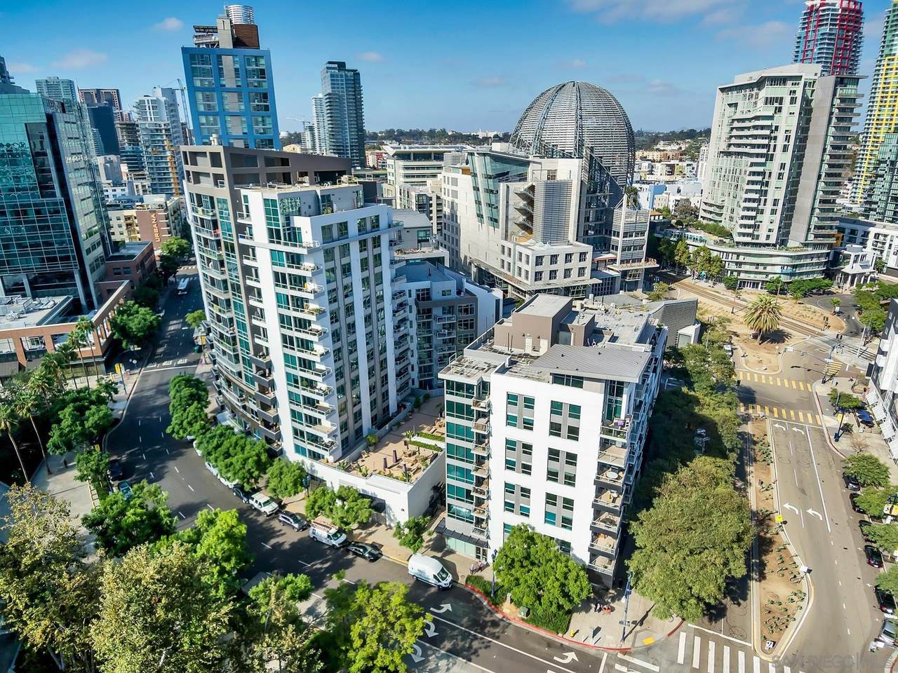 206 Park Blvd - Photo 1