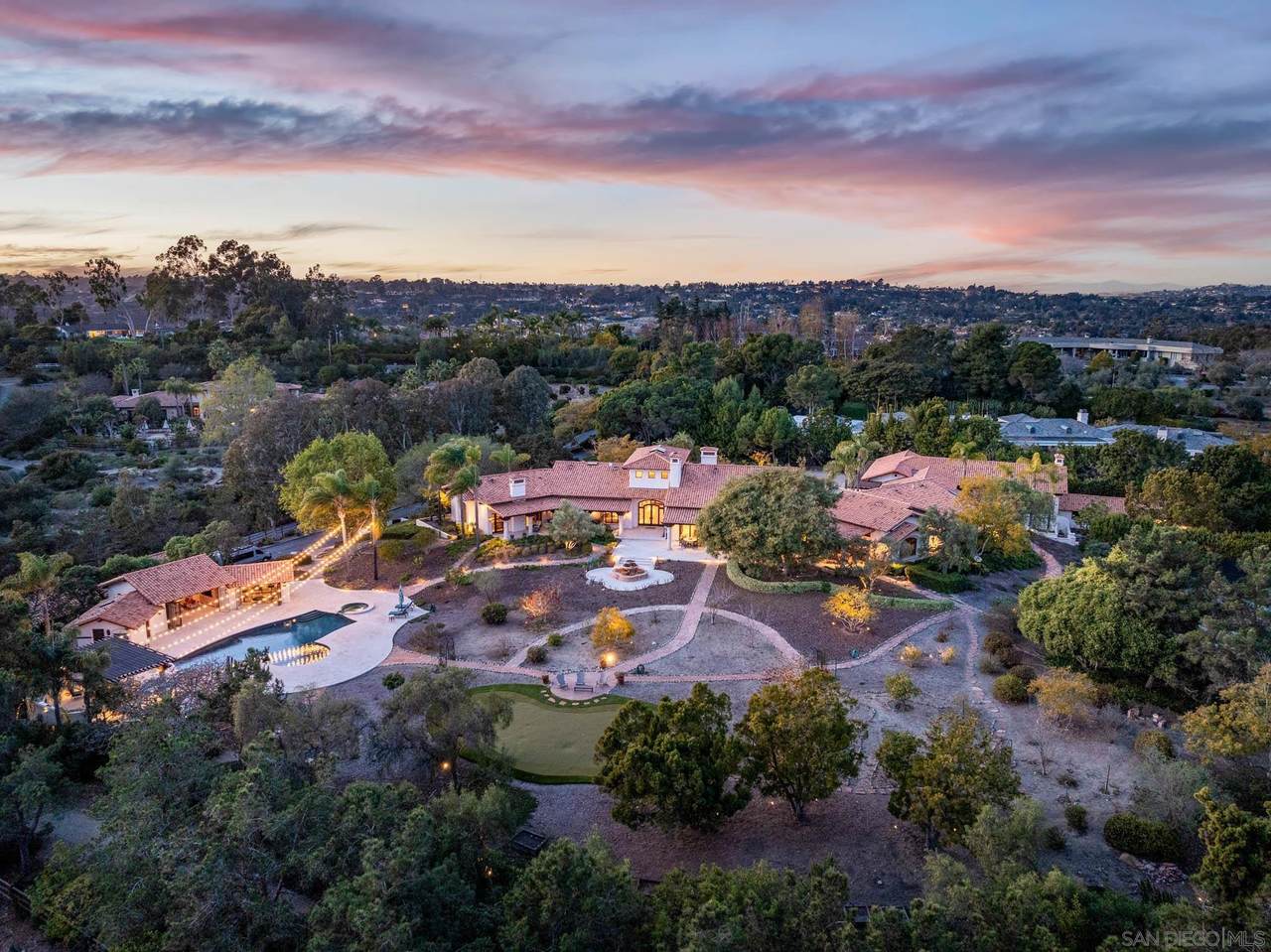 17535 Los Morros - Photo 1