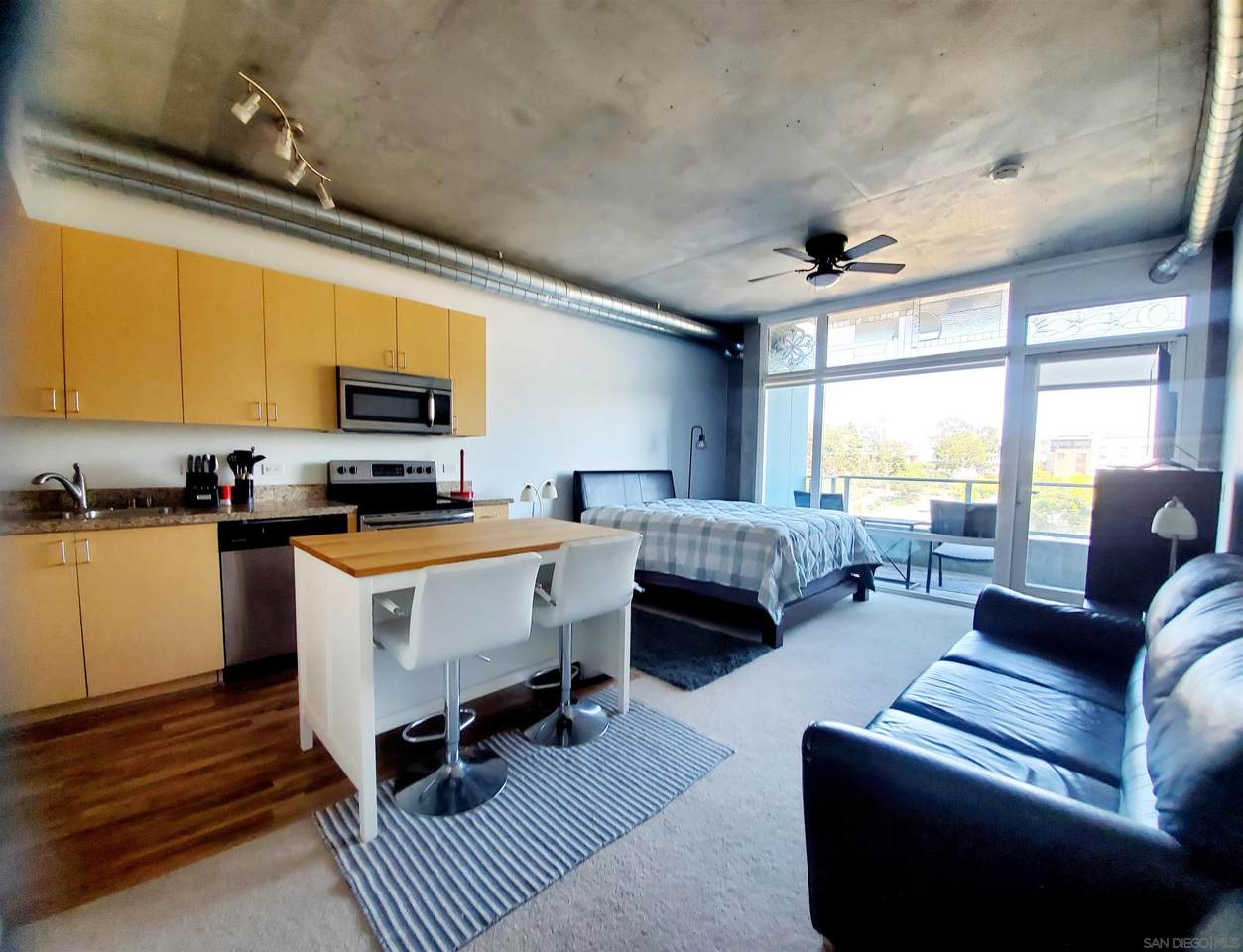 1080 Park Blvd - Photo 1