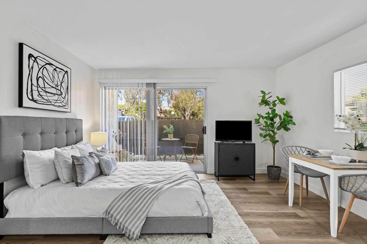 8027 Caminito De Pizza - Photo 1