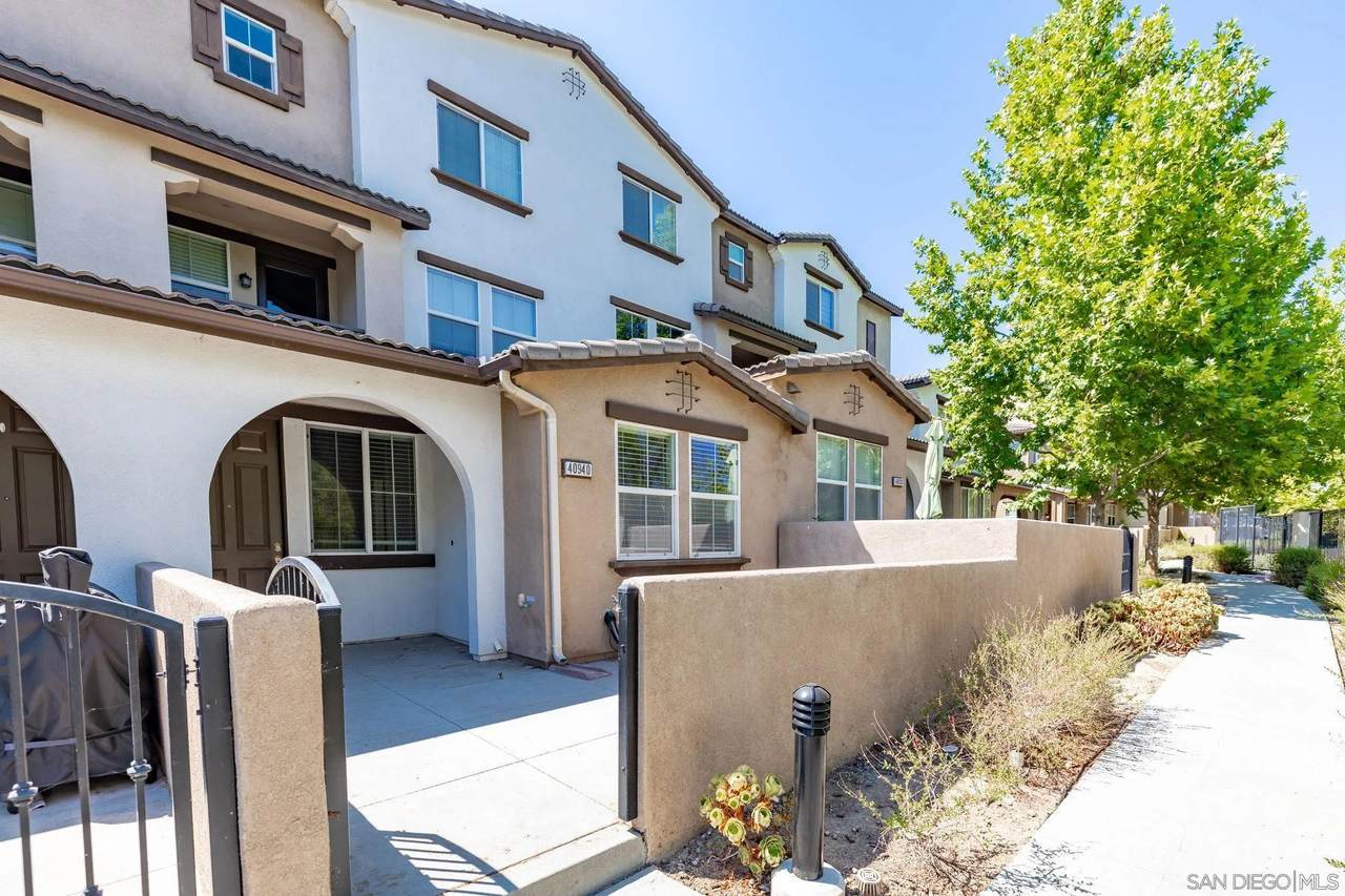 40940 Lacroix Ave - Photo 1