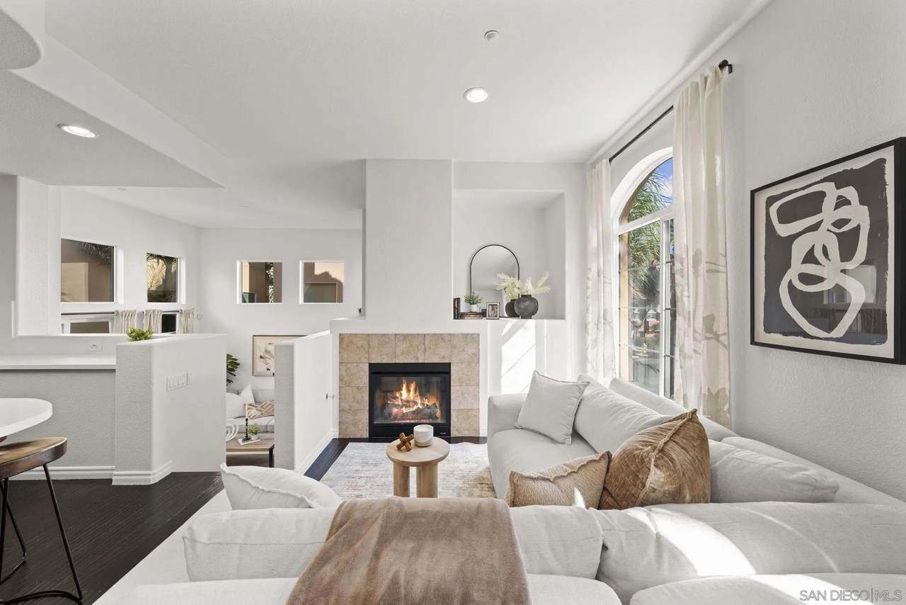 2816 Villas Way - Photo 1