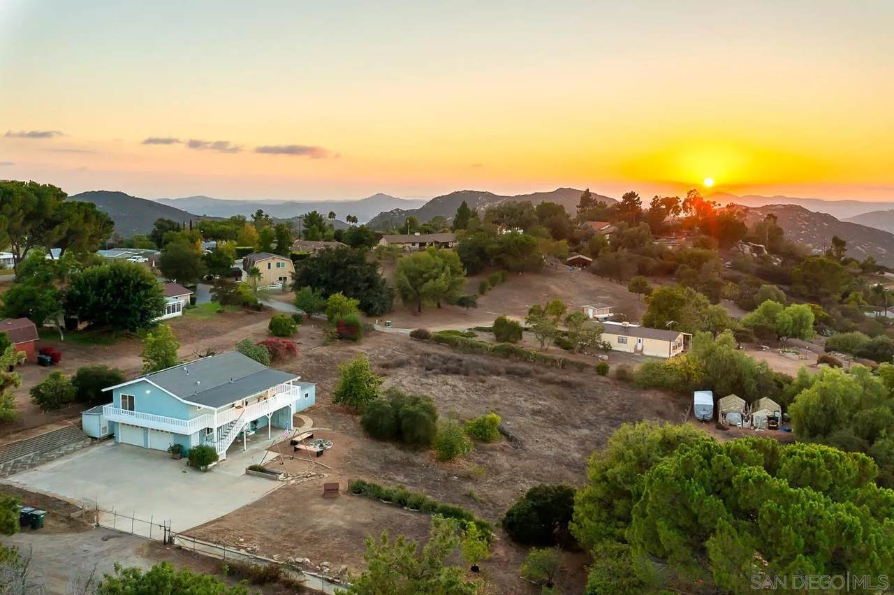 171 La Cresta Heights Rd - Photo 1