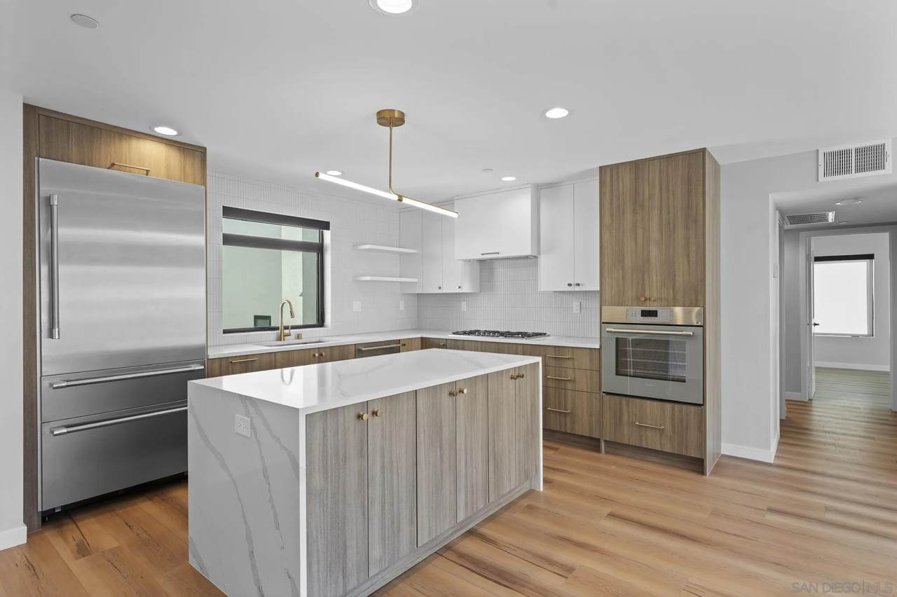 809 Seacoast Drive - Photo 1