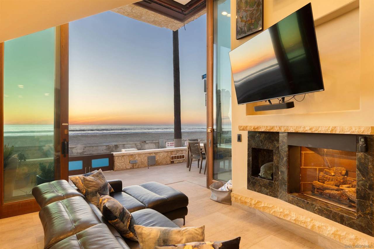 3921 Ocean Front Walk - Photo 1