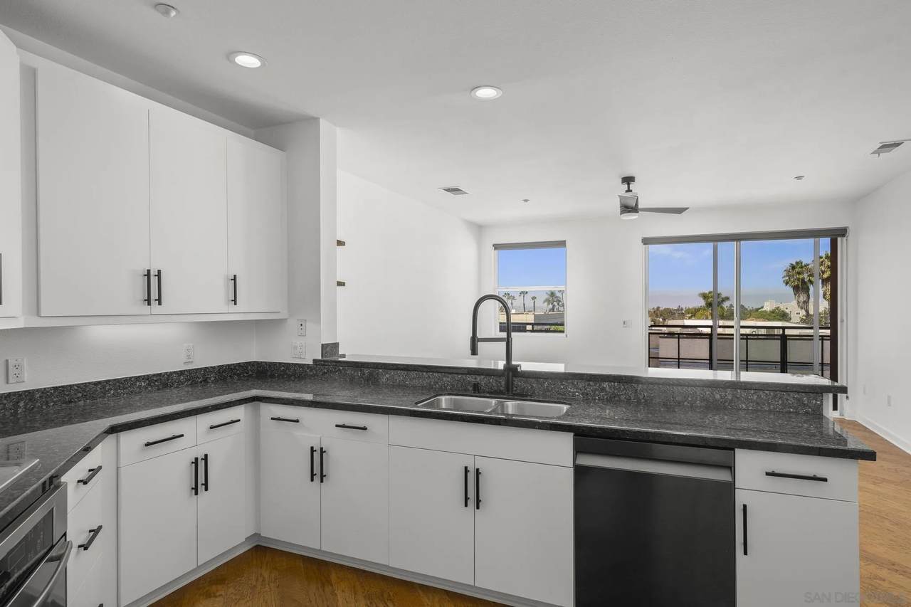 3650 5Th Ave - Photo 1