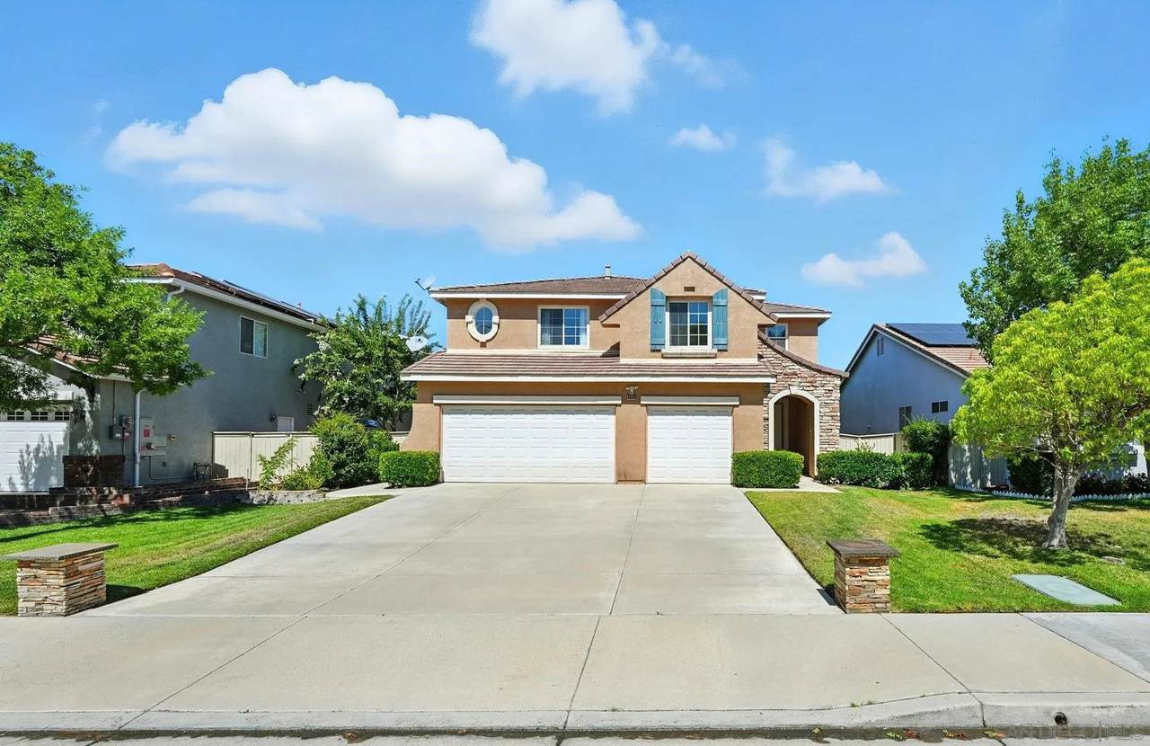 44416 Nighthawk Pass - Photo 1