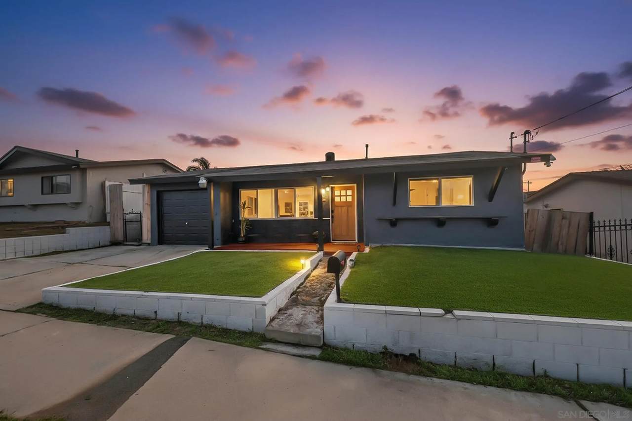 3502 Stockman St - Photo 1