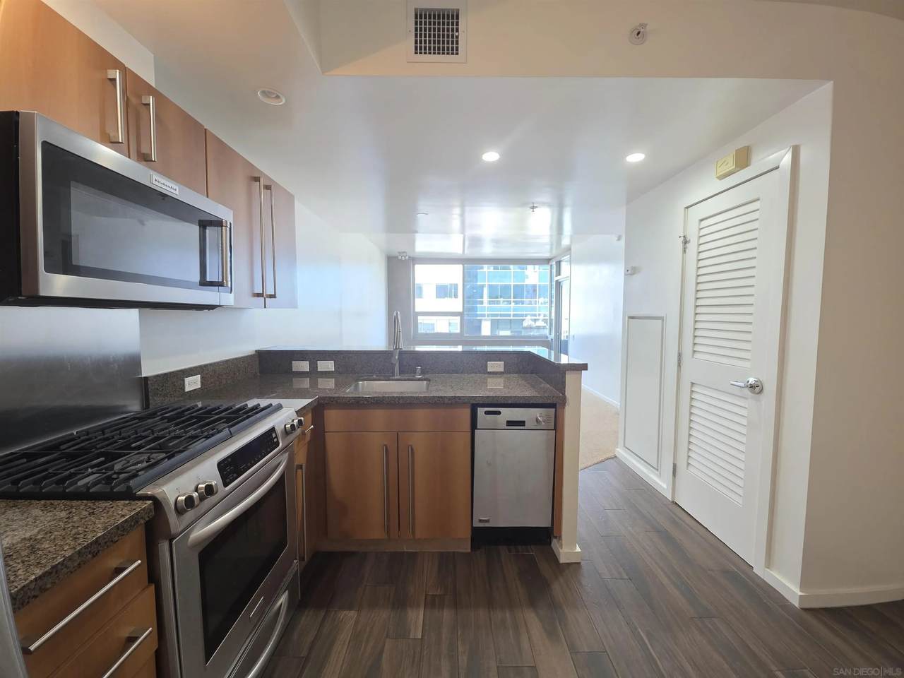 https://bt-photos.global.ssl.fastly.net/sandiego/1280_boomver_1_260004972-1.jpg