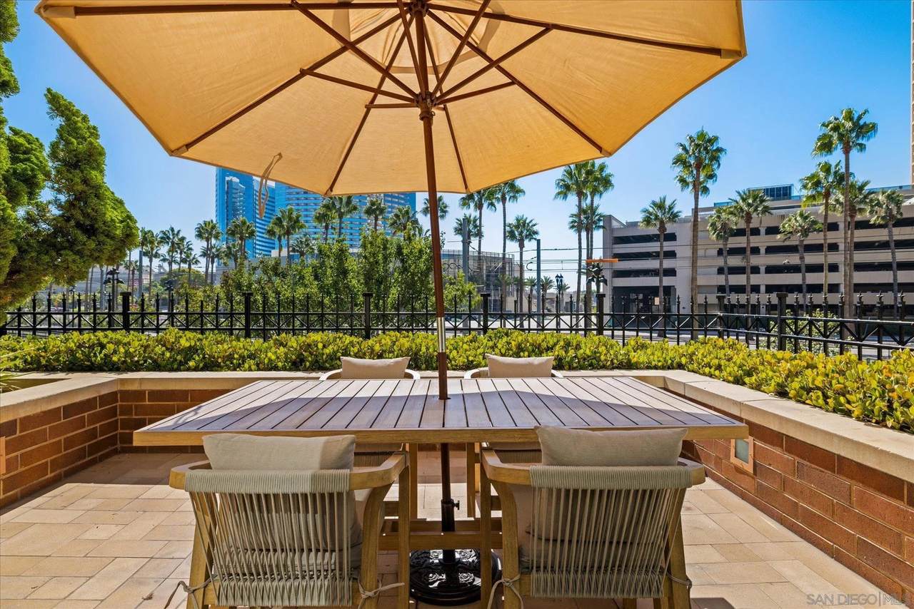 500 Harbor Drive - Photo 1
