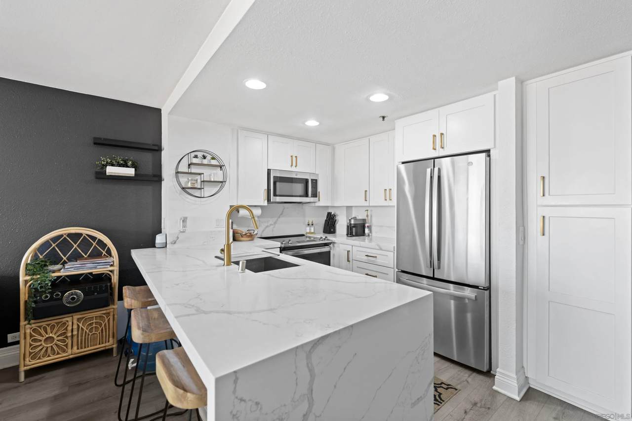 1514 7Th Ave - Photo 1