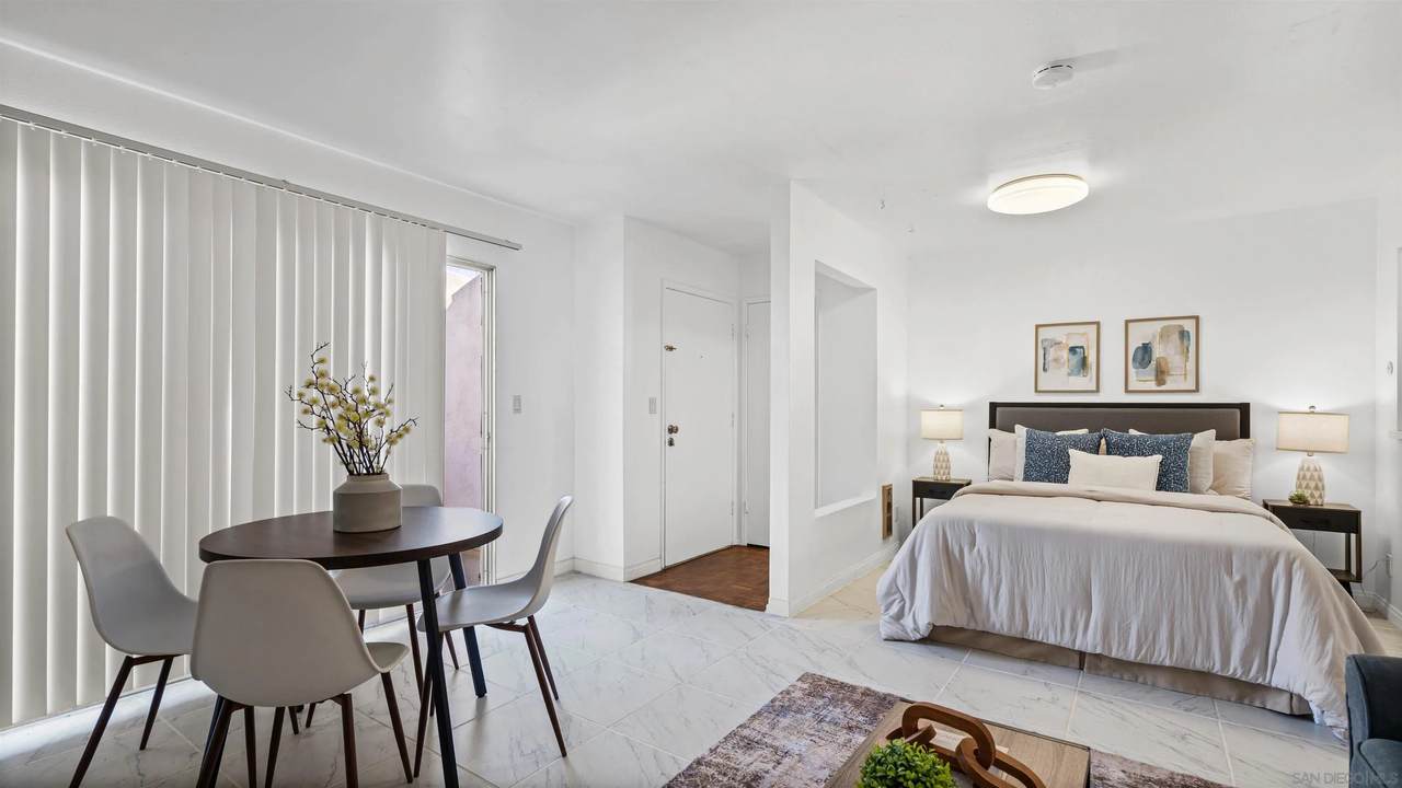 3234 Ashford St - Photo 1