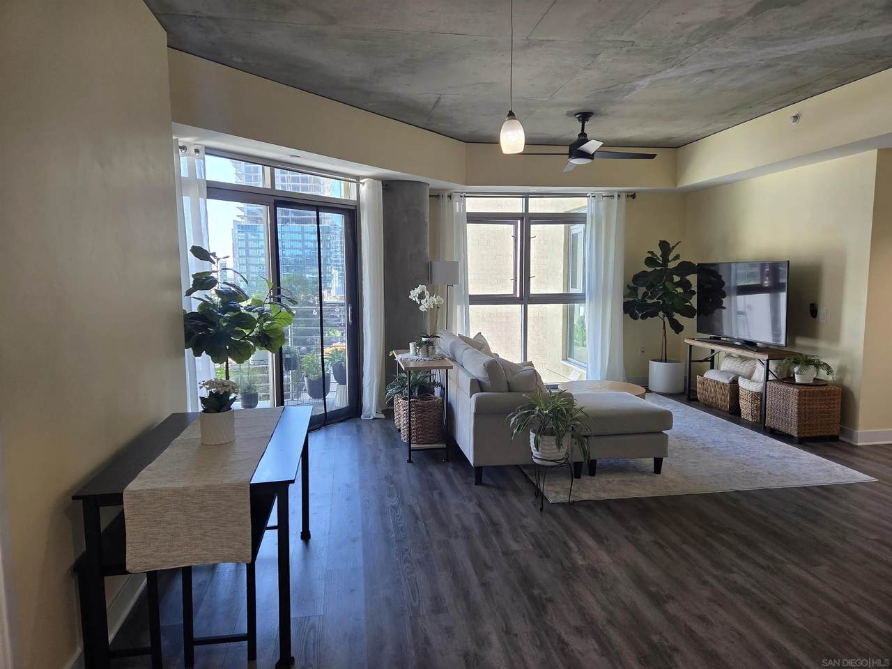 https://bt-photos.global.ssl.fastly.net/sandiego/1280_boomver_2_260009411-1.jpg