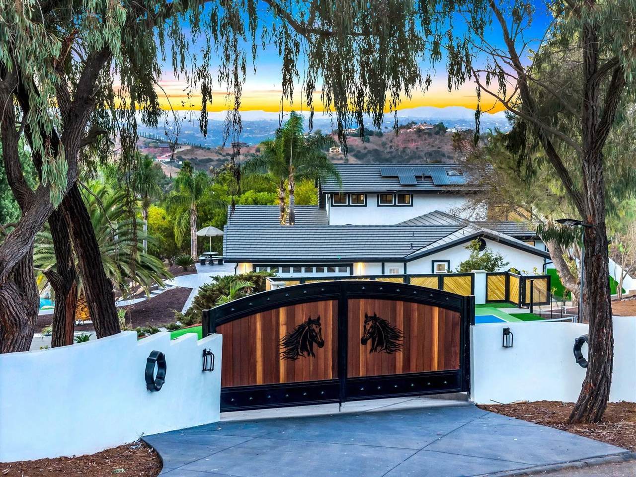 https://bt-photos.global.ssl.fastly.net/sandiego/1280_boomver_2_260011106-1.jpg