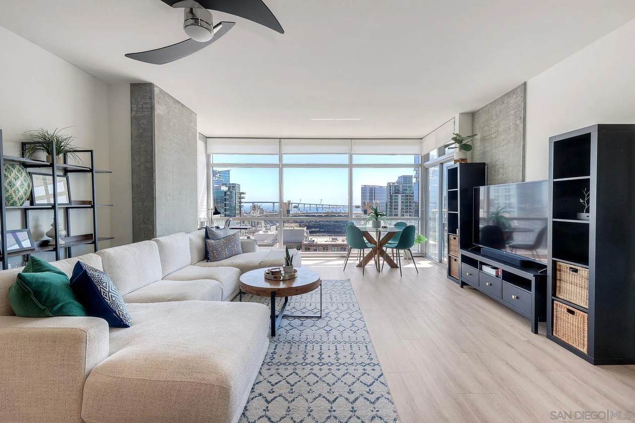 800 The Mark Ln - Photo 1