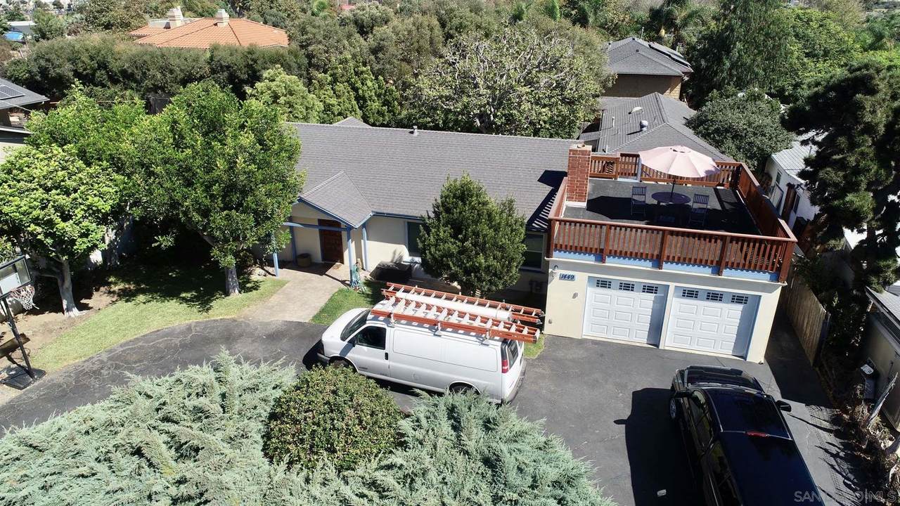 1449 Rubenstein Ave. - Photo 1