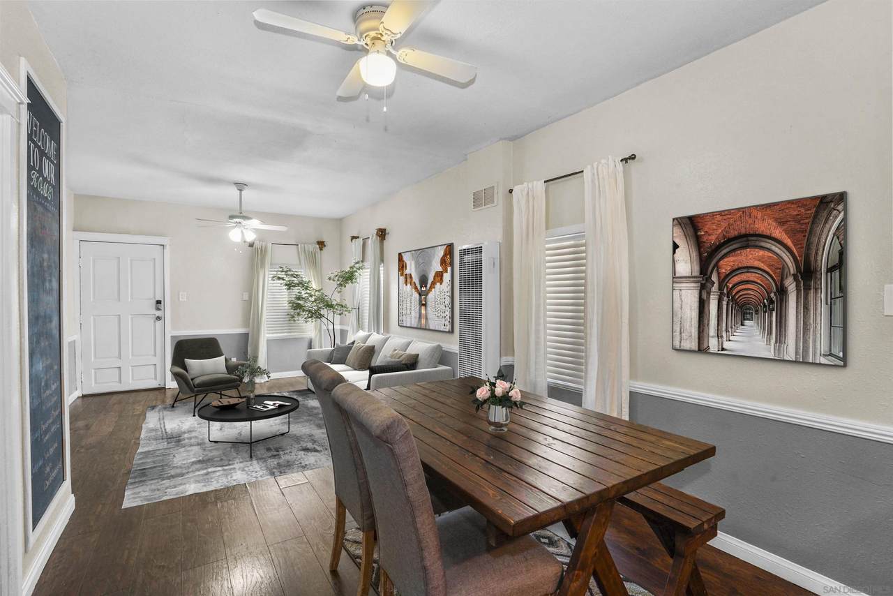 319 Sampson St - Photo 1