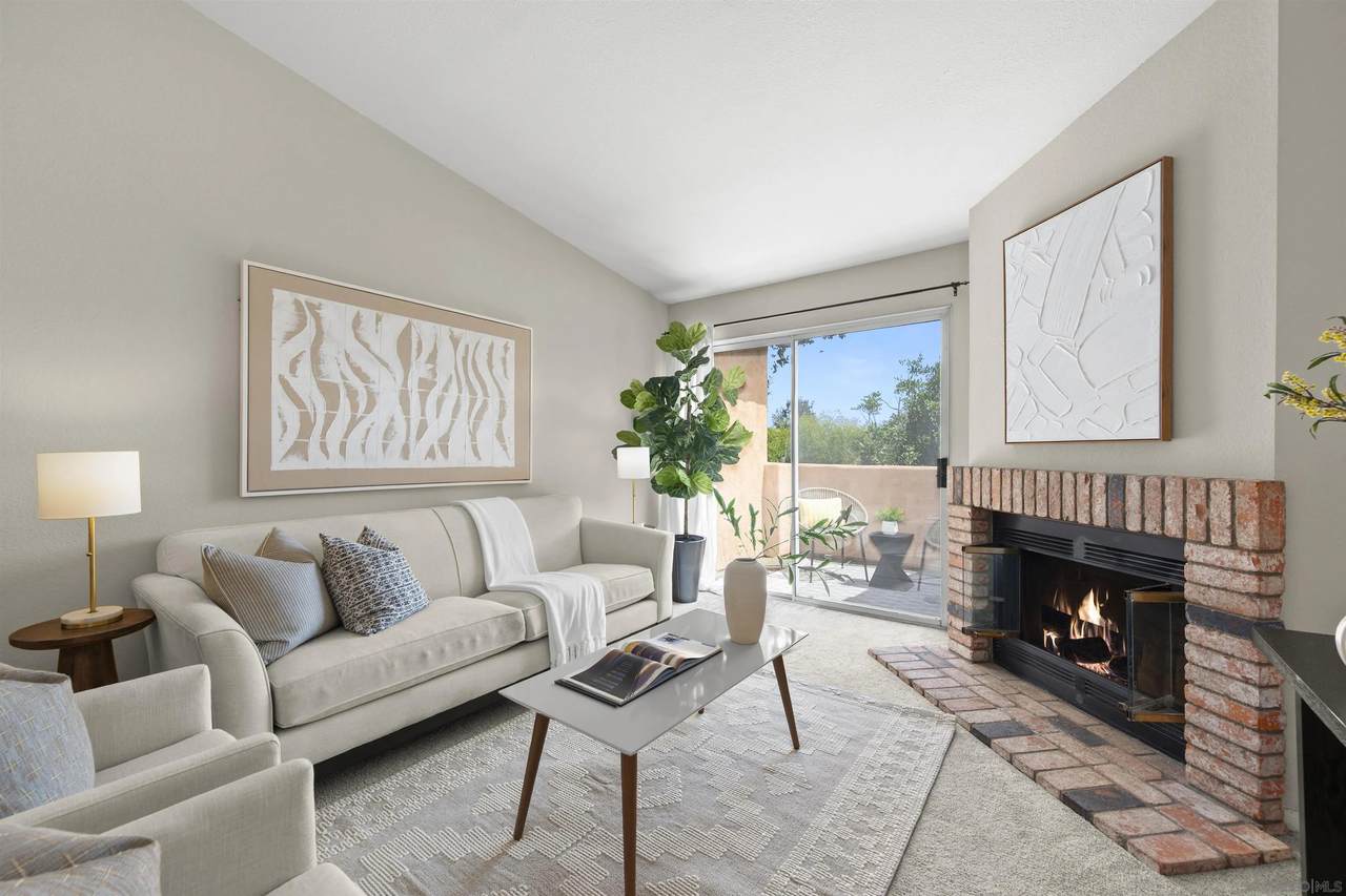 7190 Shoreline - Photo 1