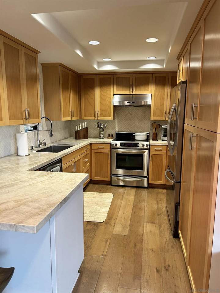 242 Dolphin Cove Ct - Photo 1