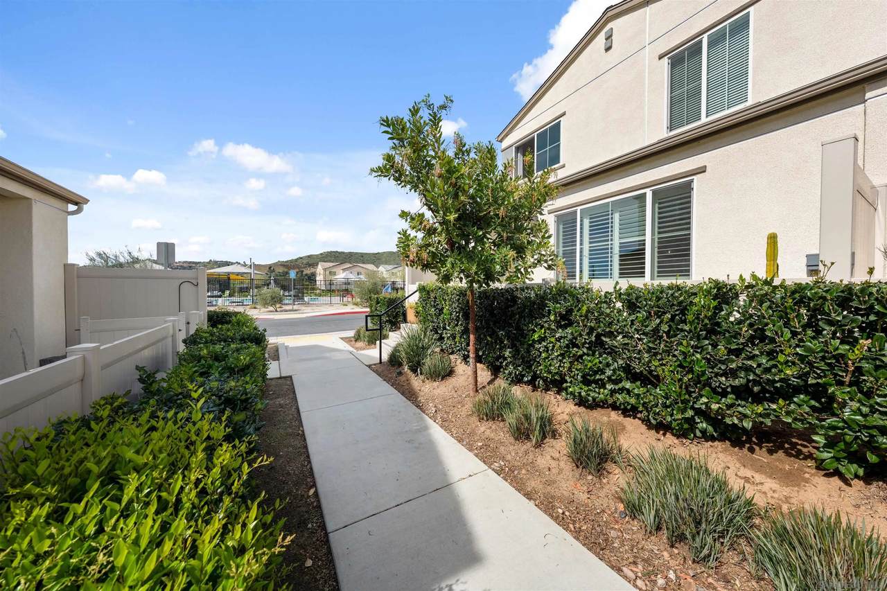 https://bt-photos.global.ssl.fastly.net/sandiego/1280_boomver_3_260004224-1.jpg