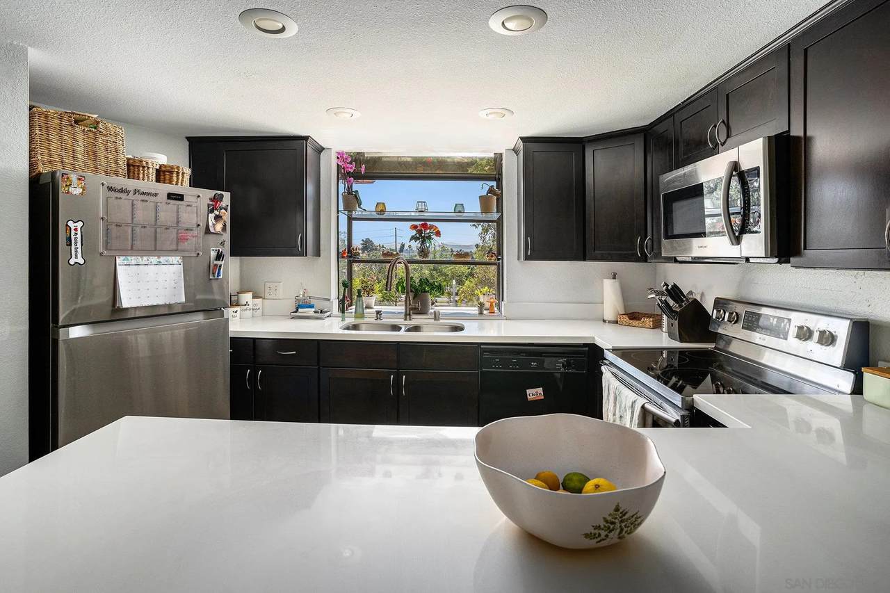 https://bt-photos.global.ssl.fastly.net/sandiego/1280_boomver_3_260006476-1.jpg