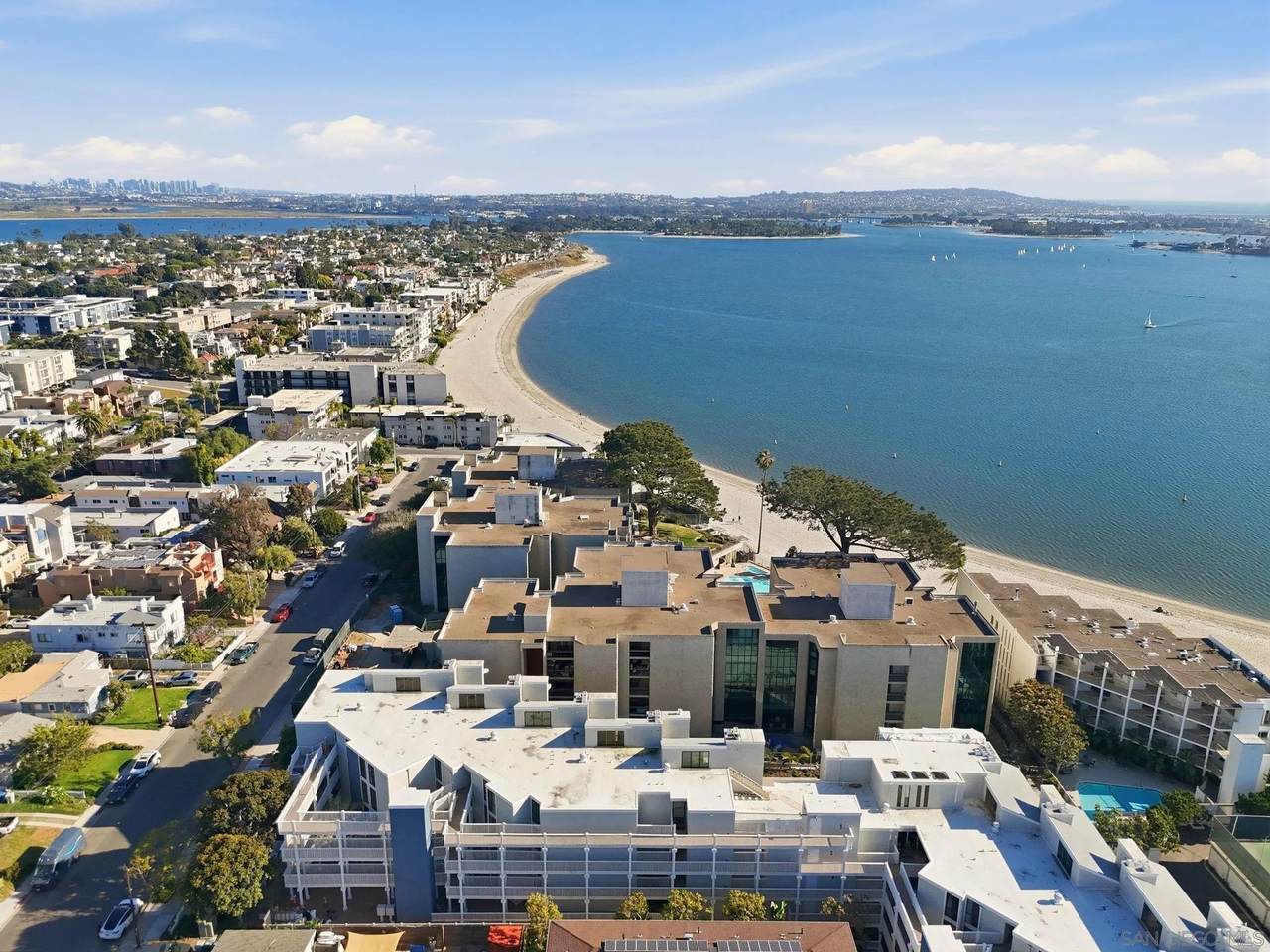 https://bt-photos.global.ssl.fastly.net/sandiego/1280_boomver_4_260007286-1.jpg