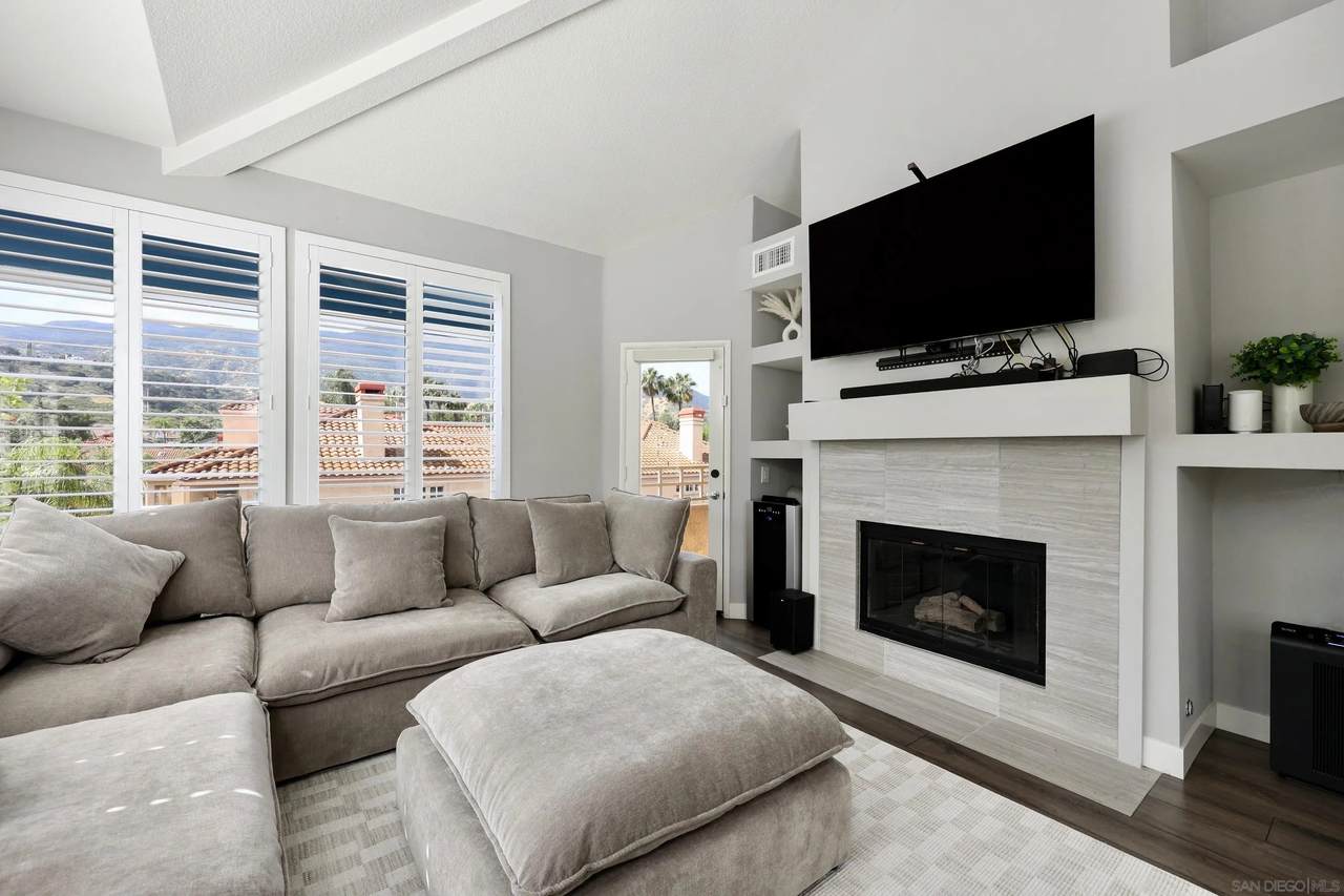 3140 Castelar Court - Photo 1