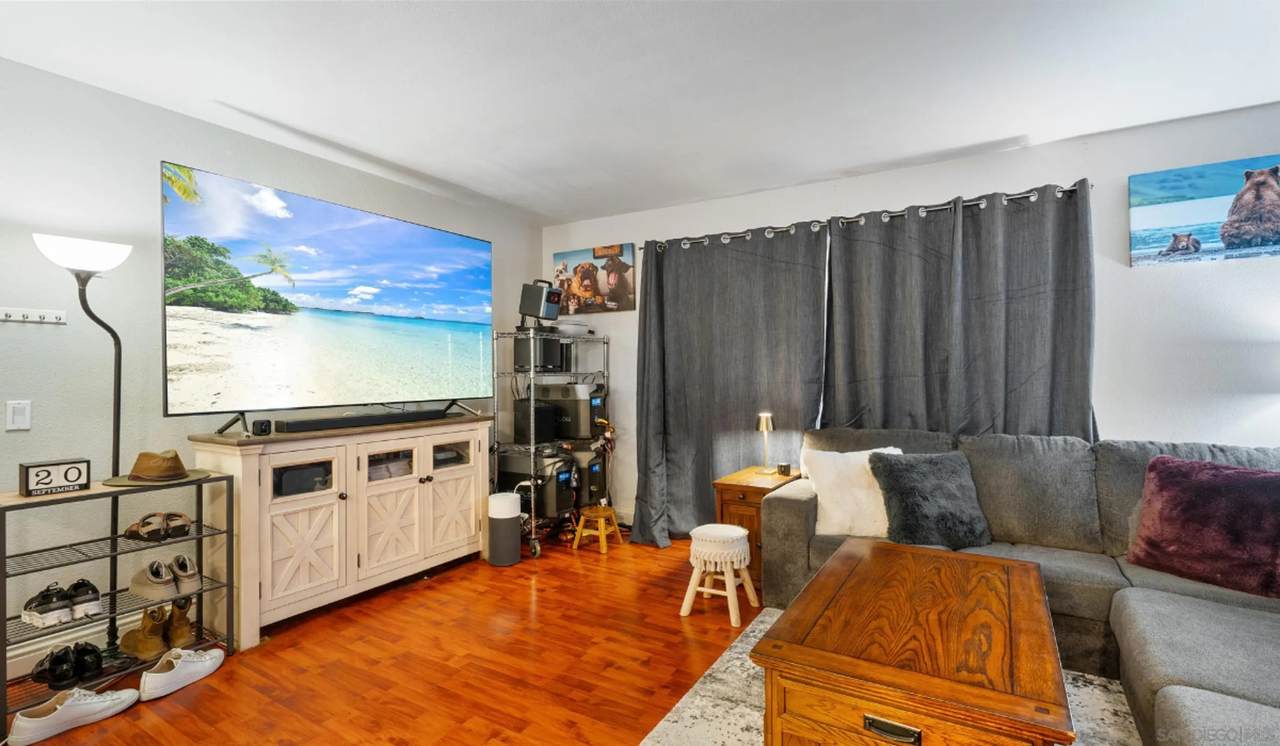 12710 Laurel St - Photo 1