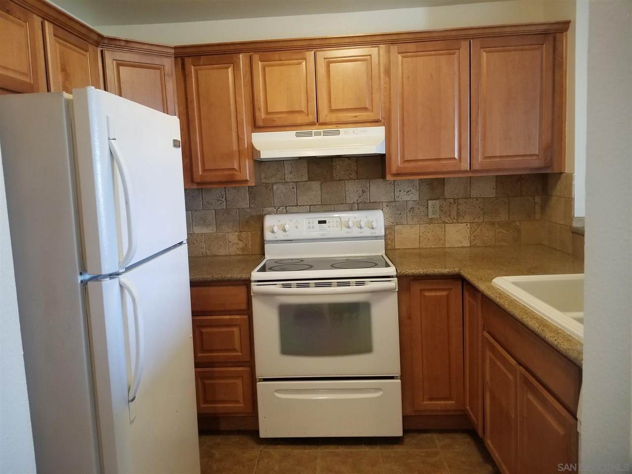 5985 Dandridge Ln - Photo 1