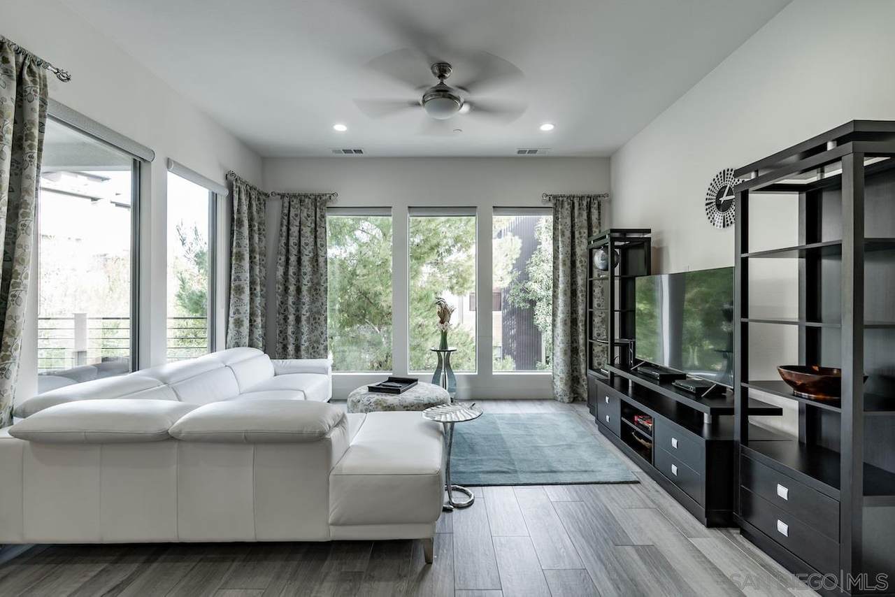 8440 Distinctive - Photo 1