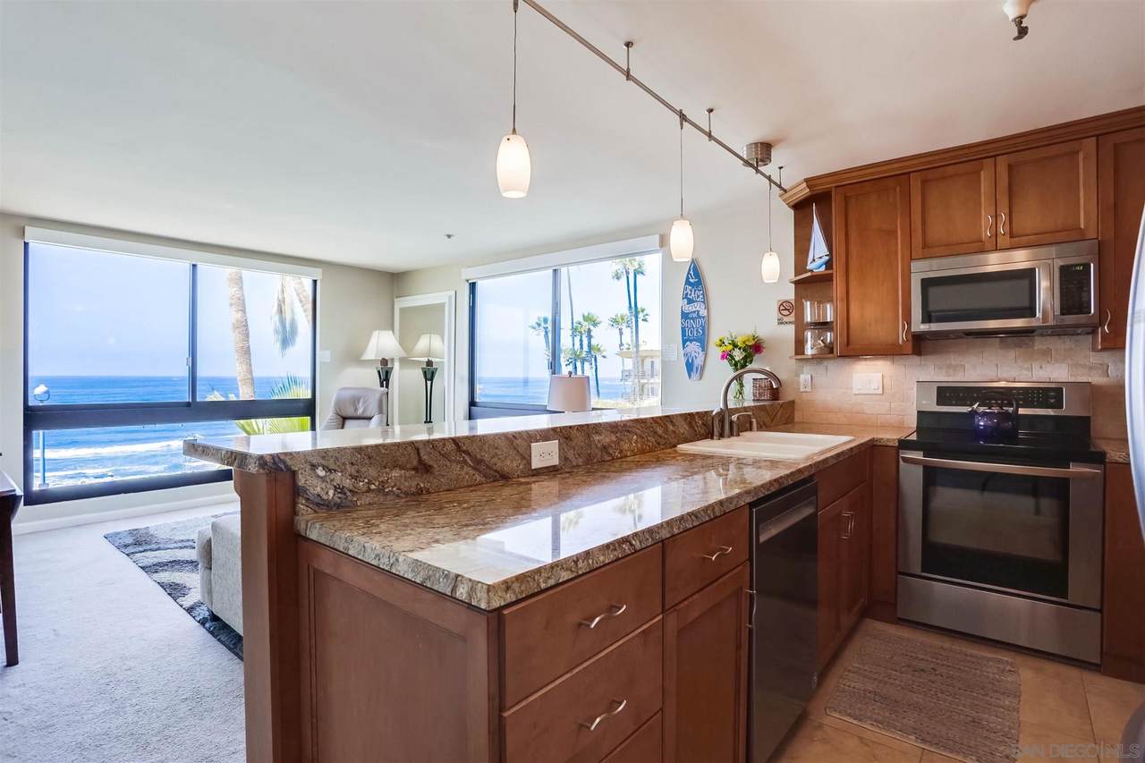 4667 Ocean Blvd - Photo 1