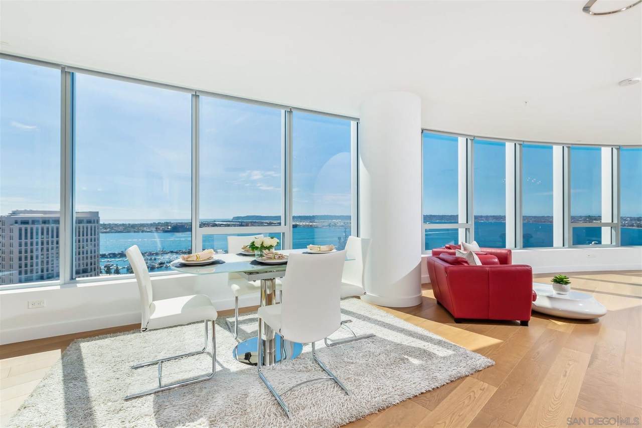 888 E Street - Photo 1