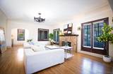 2009 Victoria Ave - Photo 4