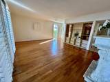 2410 Albatross St - Photo 9