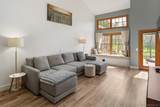 8647 Circle R Valley Ln - Photo 18