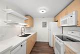 425 Beech Street - Photo 11