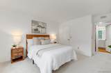 11325 Avenida De Los Lobos - Photo 18