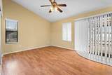 1368 Oakleaf Ln - Photo 11