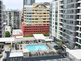 425 W Beech Street - Photo 17