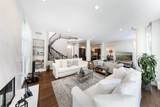 9760 Claiborne Sq - Photo 11