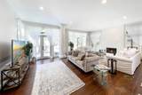 9760 Claiborne Sq - Photo 8