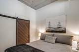 1025 Island - Photo 16